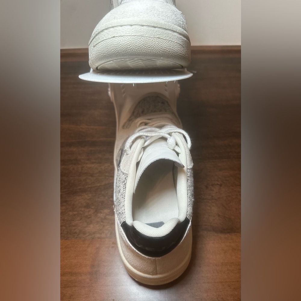 Veja Women’s V10 Snow/Black Flannel & Suede Sneaker - Picture 7 of 16